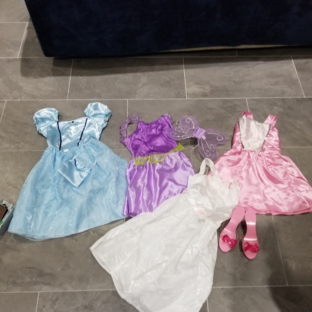 Dress up clothes